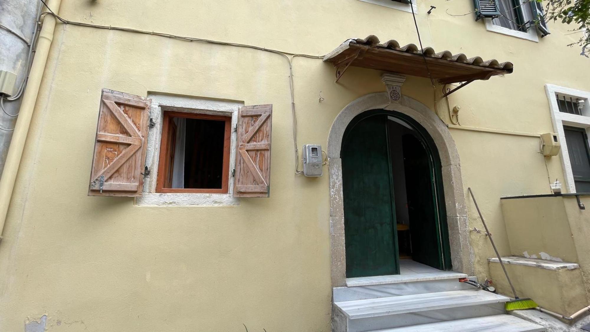 Country Traditional House In Corfu Village, Greece Sinarádes Exteriér fotografie